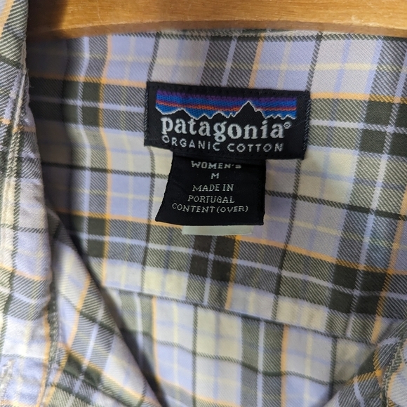 Patagonia women's organic cotton button down violet plaid size M - Picture 2 of 7